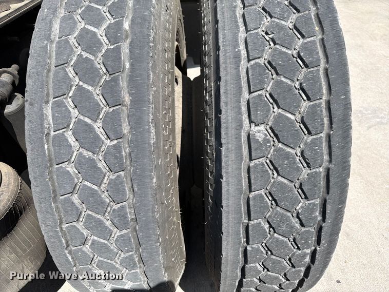 image for item ED5195 2012 International 8600 semi truck