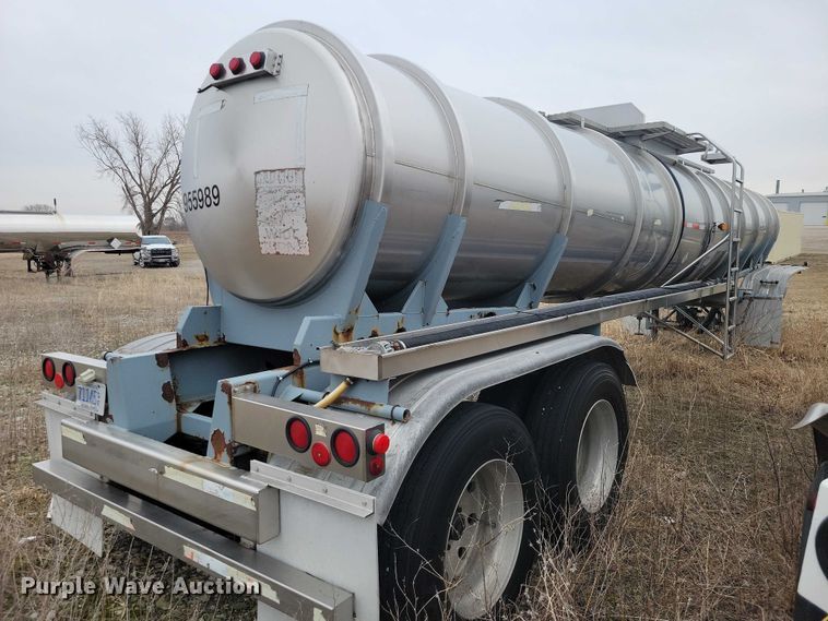 image for item EE0903 1995 Polar tank trailer