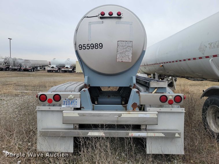 image for item EE0903 1995 Polar tank trailer
