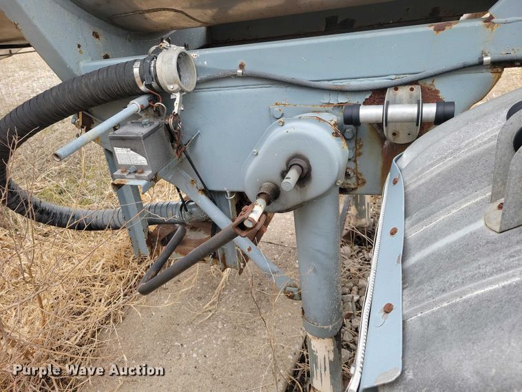 image for item EE0903 1995 Polar tank trailer
