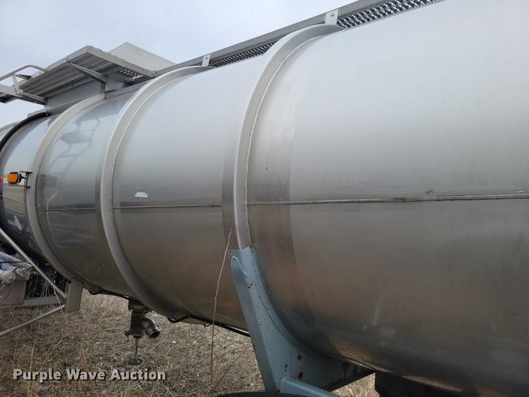 image for item EE0903 1995 Polar tank trailer