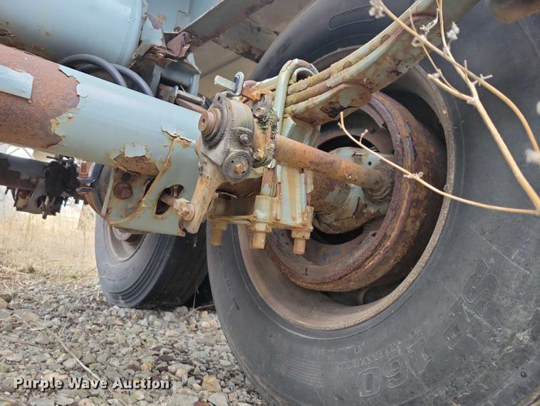 image for item EE0903 1995 Polar tank trailer