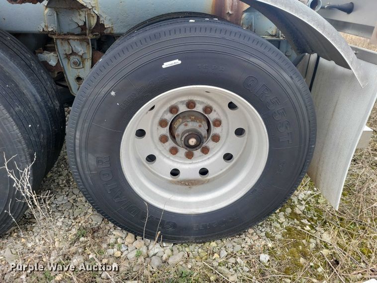 image for item EE0903 1995 Polar tank trailer