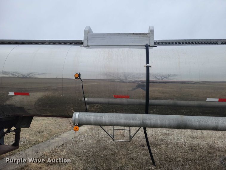 image for item EE0904 1991 Polar tank trailer