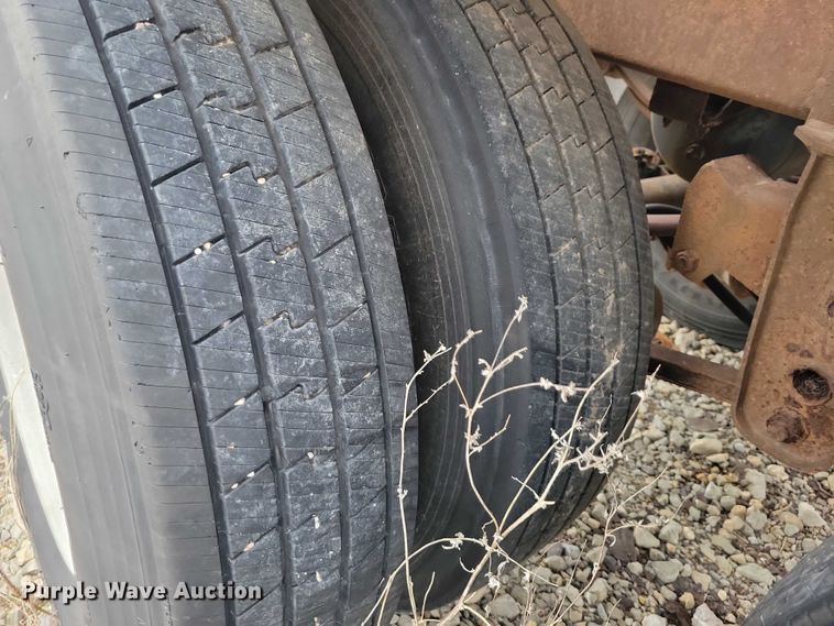 image for item EE0904 1991 Polar tank trailer