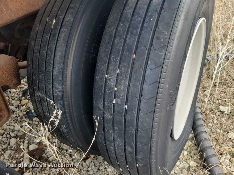 image for item EE0904 1991 Polar tank trailer