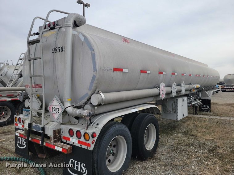 image for item EE0905 1998 Beall BAST-95-3-SB tank trailer