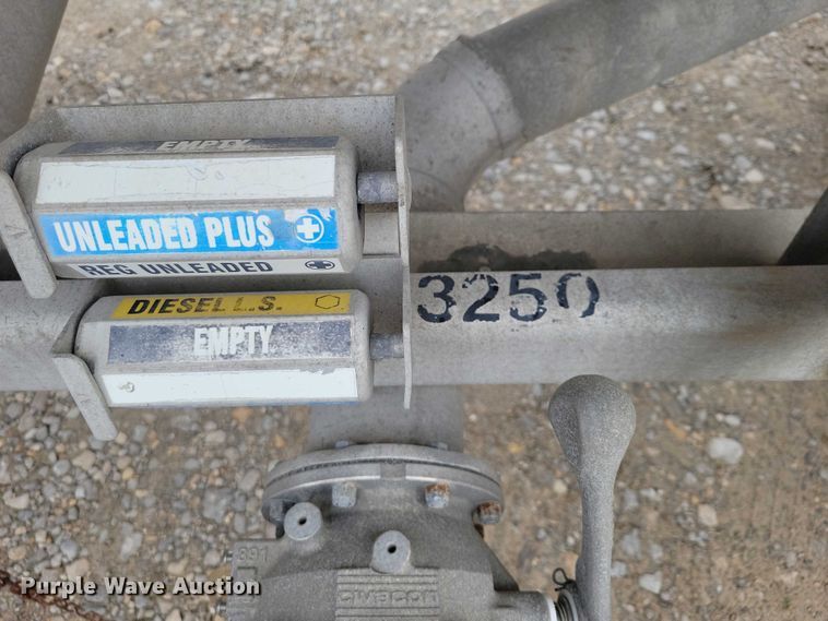 image for item EE0906 1989 Beall BAST-92-4 tank trailer