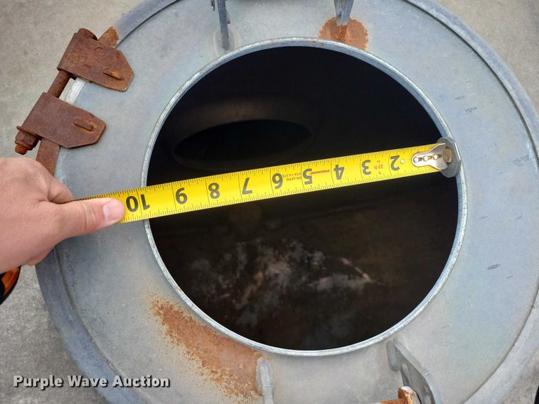 image for item EE0906 1989 Beall BAST-92-4 tank trailer