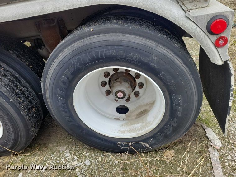 image for item EE0906 1989 Beall BAST-92-4 tank trailer