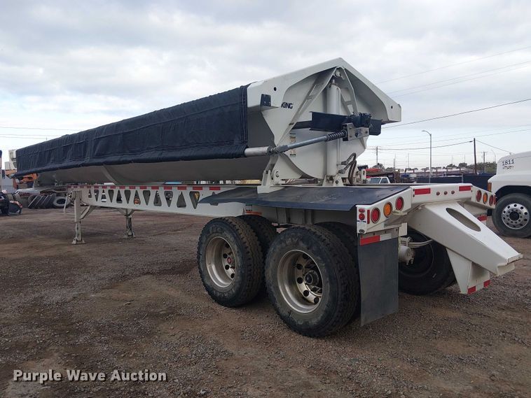 image for item EE5218 2022 Trail King Industries TK60SSD-402 side dump trailer