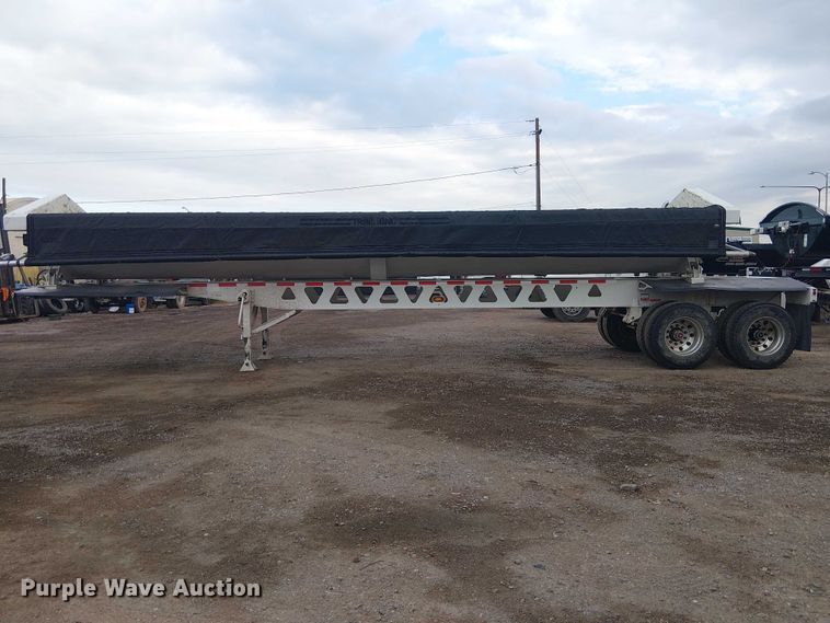 image for item EE5218 2022 Trail King Industries TK60SSD-402 side dump trailer