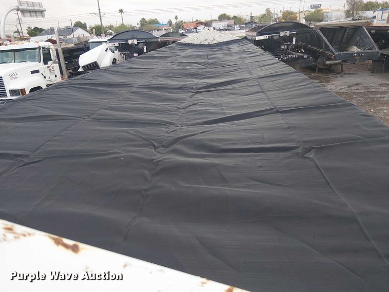 image for item EE5218 2022 Trail King Industries TK60SSD-402 side dump trailer