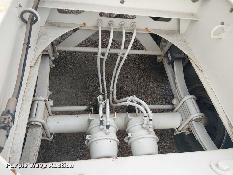 image for item EE5218 2022 Trail King Industries TK60SSD-402 side dump trailer