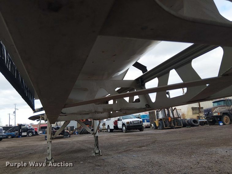 image for item EE5218 2022 Trail King Industries TK60SSD-402 side dump trailer