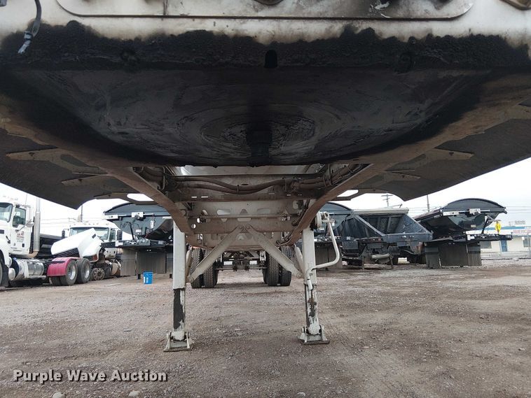 image for item EE5218 2022 Trail King Industries TK60SSD-402 side dump trailer