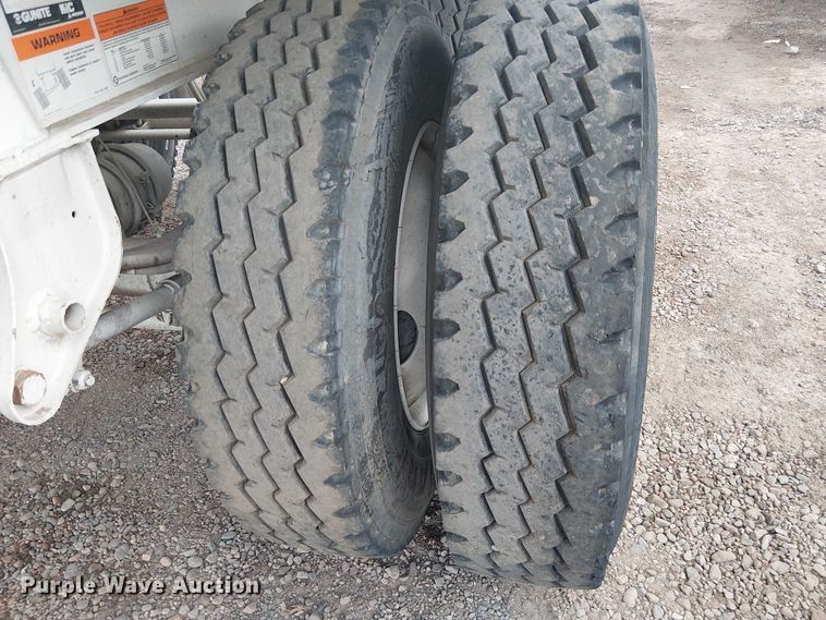 image for item EE5218 2022 Trail King Industries TK60SSD-402 side dump trailer