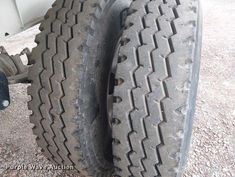 image for item EE5218 2022 Trail King Industries TK60SSD-402 side dump trailer