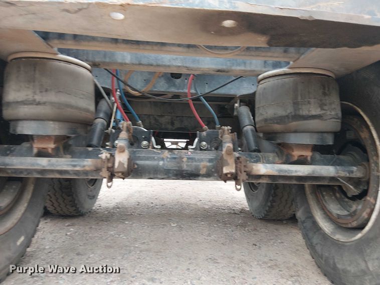 image for item EE5221 2016 Side Dump Ind. DS39BAH1R2R11 side dump trailer