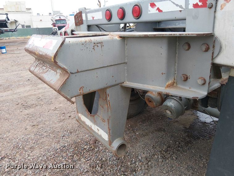 image for item EE5222 2002 Trail King Industries side dump trailer
