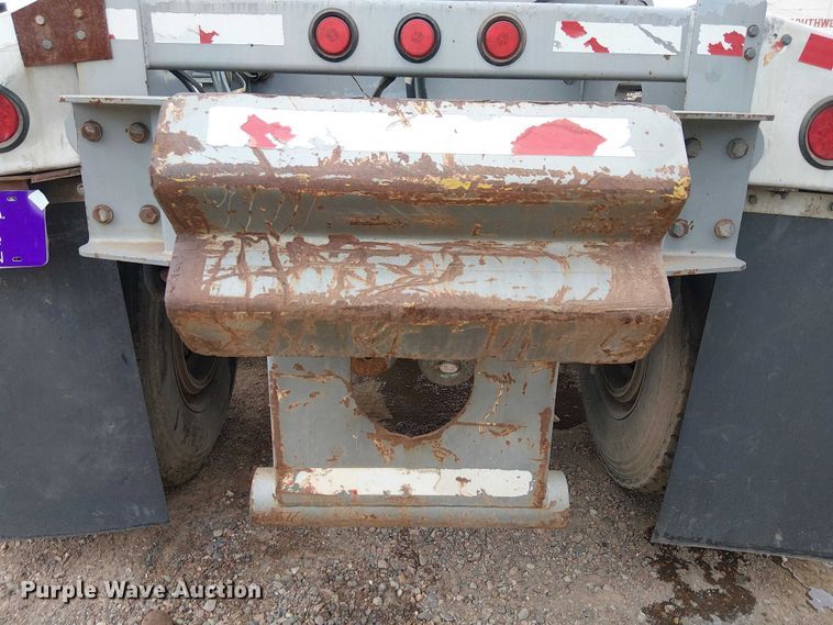 image for item EE5222 2002 Trail King Industries side dump trailer