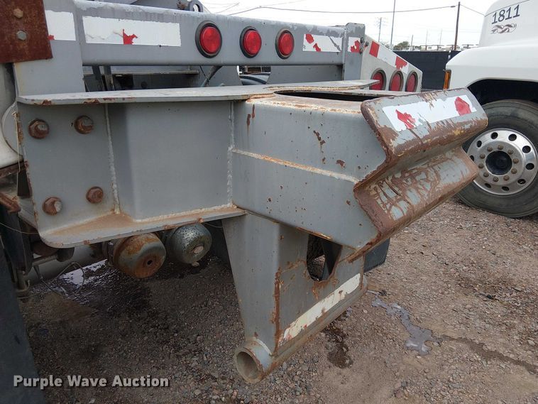 image for item EE5222 2002 Trail King Industries side dump trailer
