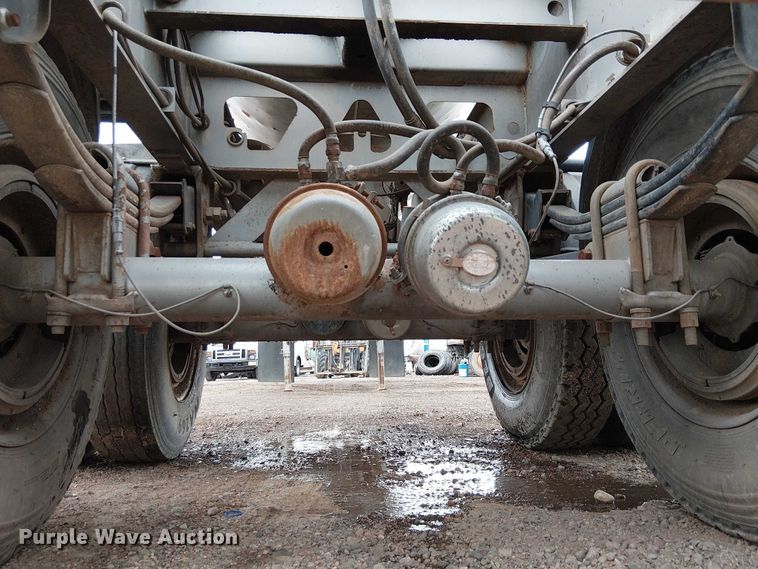 image for item EE5222 2002 Trail King Industries side dump trailer