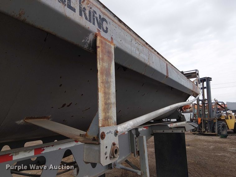 image for item EE5222 2002 Trail King Industries side dump trailer