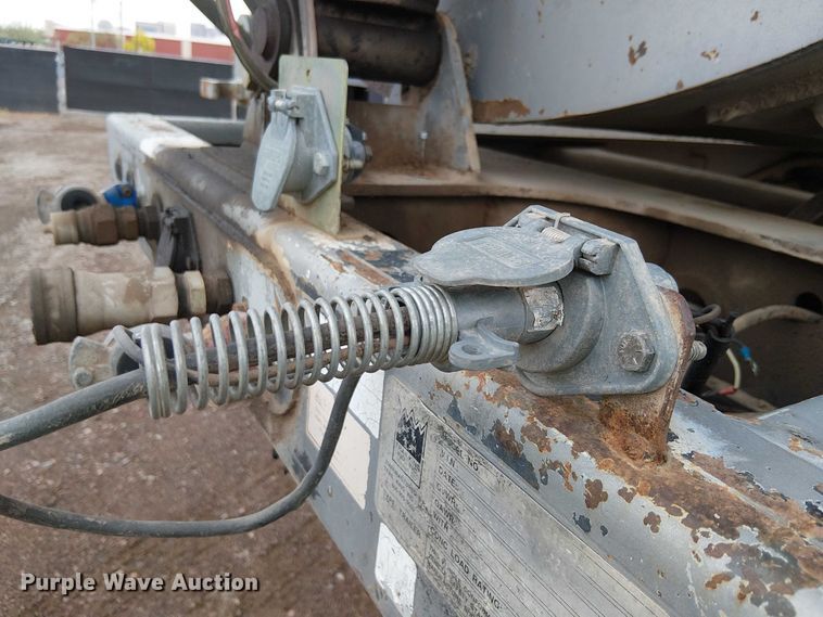 image for item EE5222 2002 Trail King Industries side dump trailer