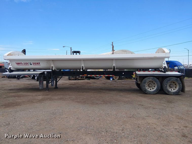 image for item EE5223 2021 Ranco side dump trailer