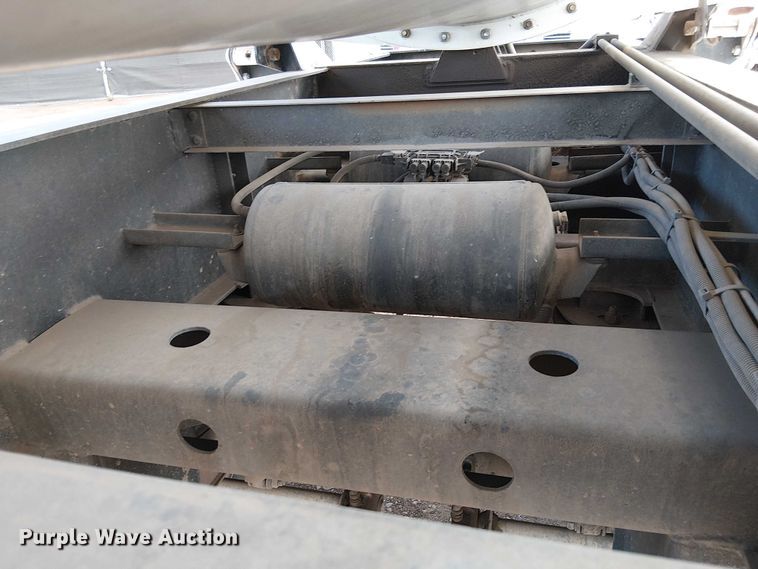 image for item EE5223 2021 Ranco side dump trailer