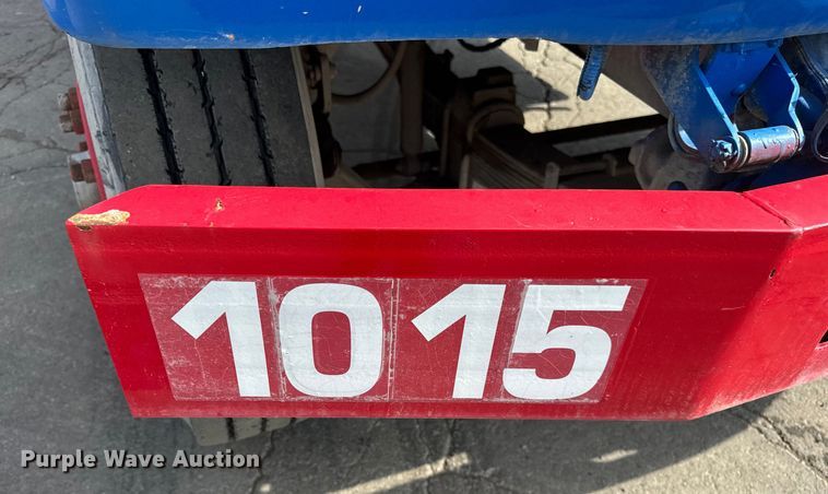 image for item EF2224 1984 Ford FT8000 water truck