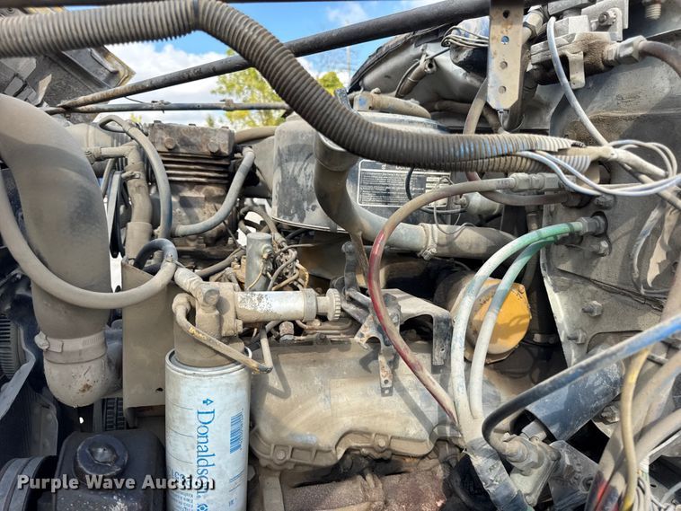 image for item EF2224 1984 Ford FT8000 water truck