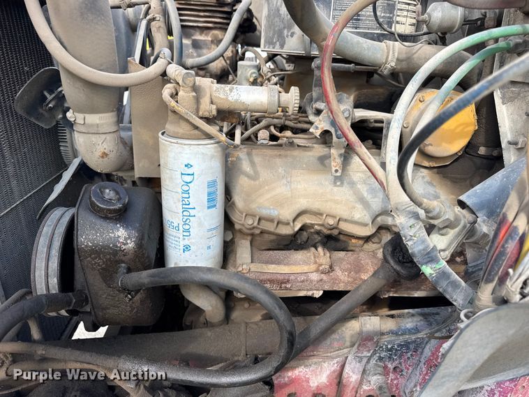 image for item EF2224 1984 Ford FT8000 water truck