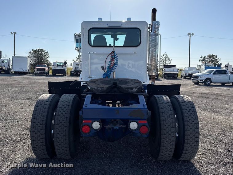 image for item EG8885 2011 Peterbilt 337 semi truck