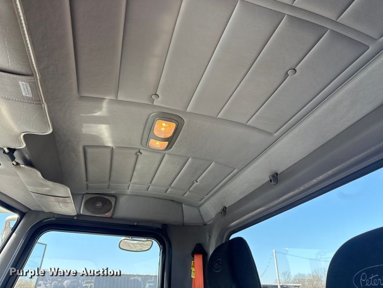 image for item EG8885 2011 Peterbilt 337 semi truck