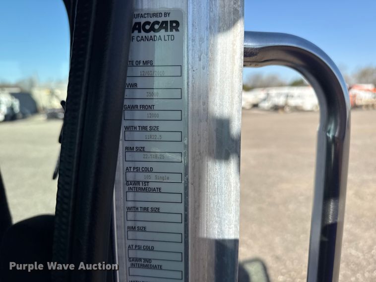 image for item EG8885 2011 Peterbilt 337 semi truck