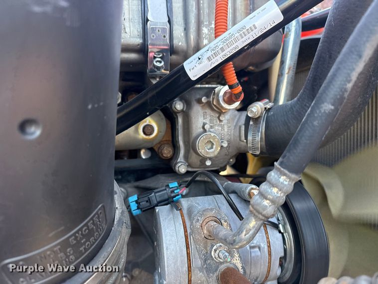 image for item EG8886 2015 Freightliner Cascadia 125 semi truck