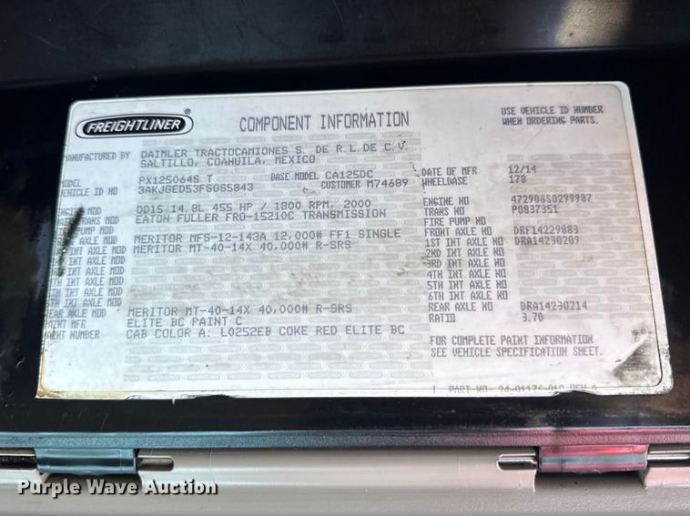 image for item EG8886 2015 Freightliner Cascadia 125 semi truck