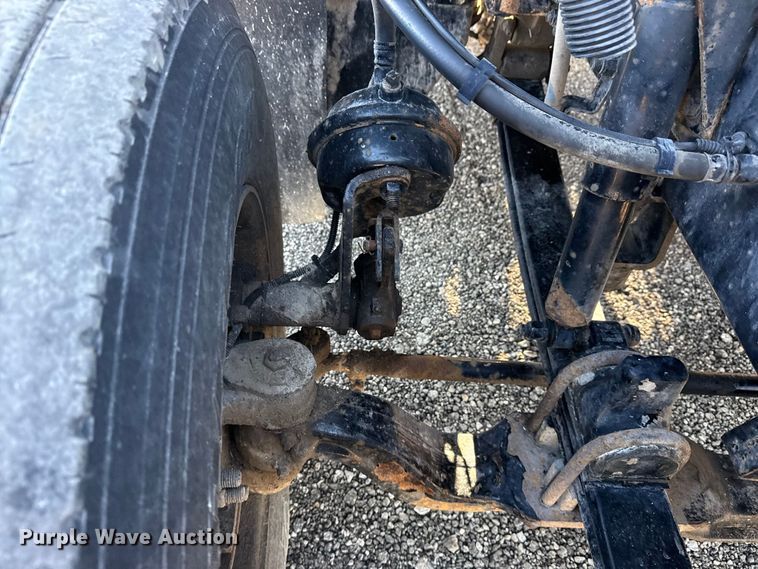 image for item EG8897 2016 Kenworth T880 semi truck