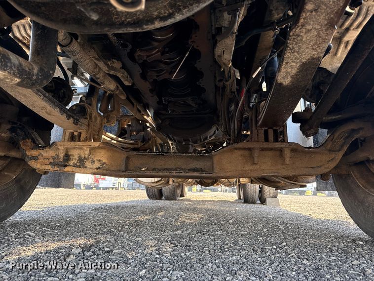 image for item EG8897 2016 Kenworth T880 semi truck