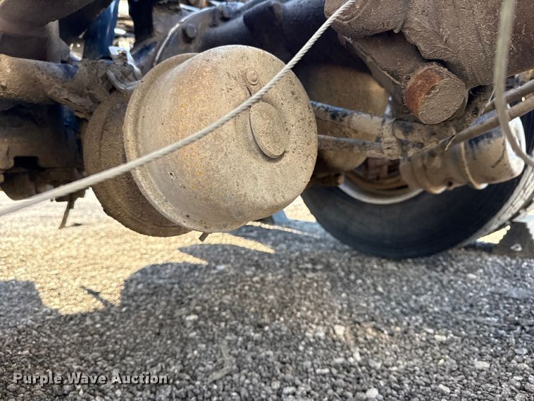 image for item EG8897 2016 Kenworth T880 semi truck