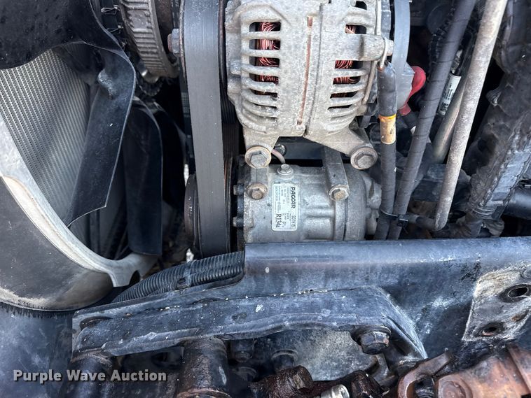 image for item EG8897 2016 Kenworth T880 semi truck