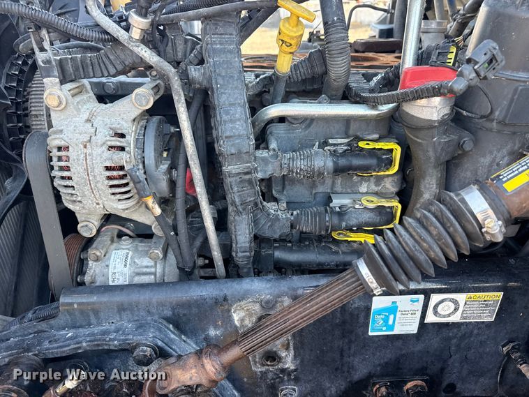 image for item EG8897 2016 Kenworth T880 semi truck