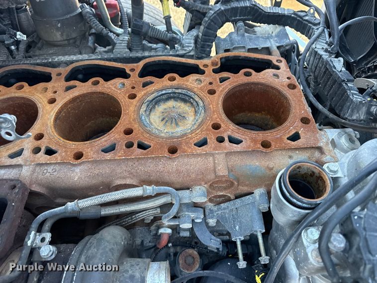 image for item EG8897 2016 Kenworth T880 semi truck