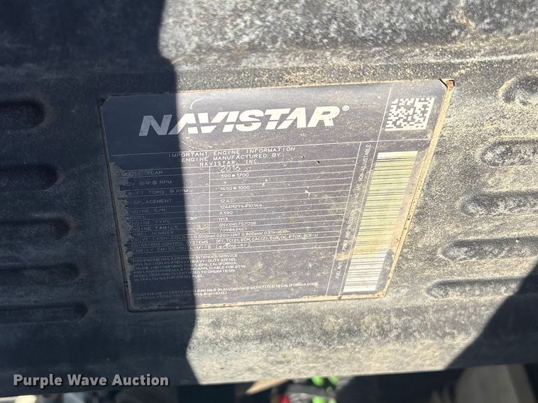 image for item EG8911 2017 International 8600 SBA semi truck