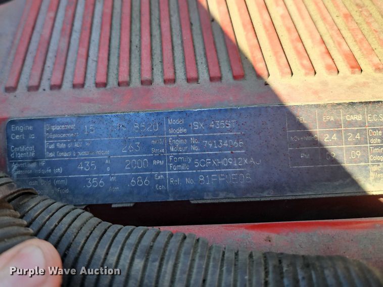 image for item EO7116 2006 International 9400i semi truck