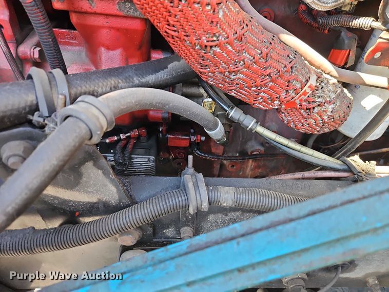 image for item EO7116 2006 International 9400i semi truck