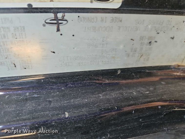 image for item EO7122 2000 Sterling Truck L7500 Series truck cab and chassis