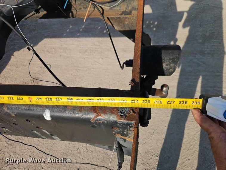 image for item EO7123 1988 Ford LN8000 truck cab and chassis